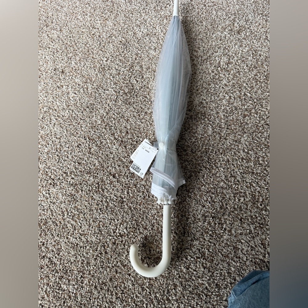 H&M Clear Umbrella with White‎ Handle - Picture 6 of 9